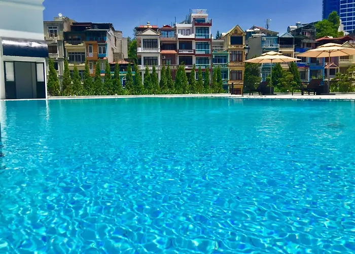Dream Hotel 4*