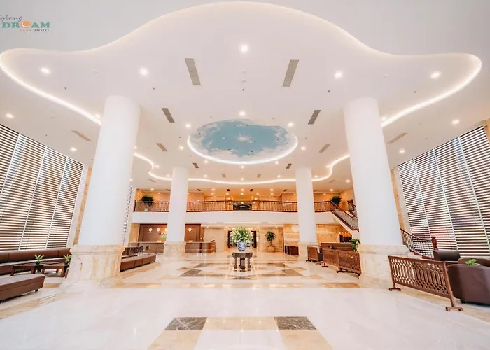 Dream Hotel 4*